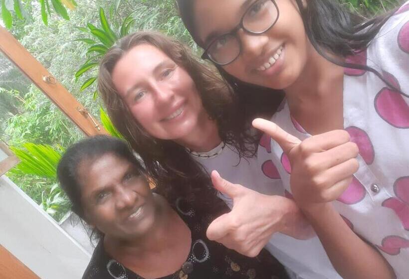 بنسيون King S Cave