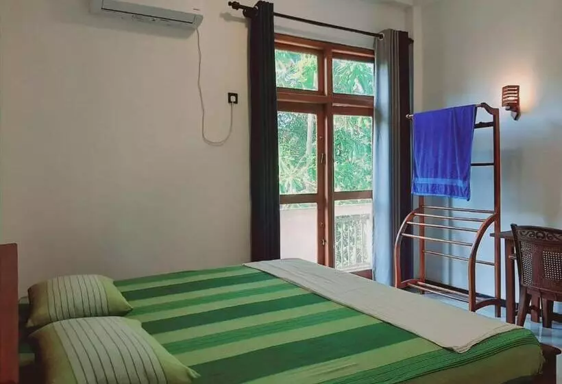 Majatalo King S Cave