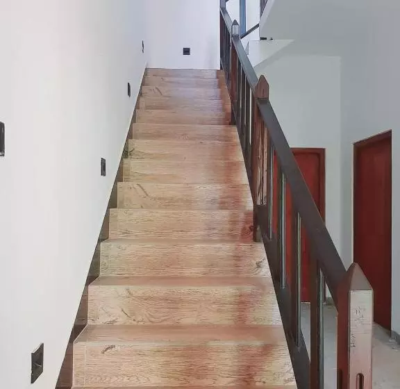 Majatalo King S Cave