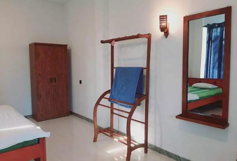 Majatalo King S Cave