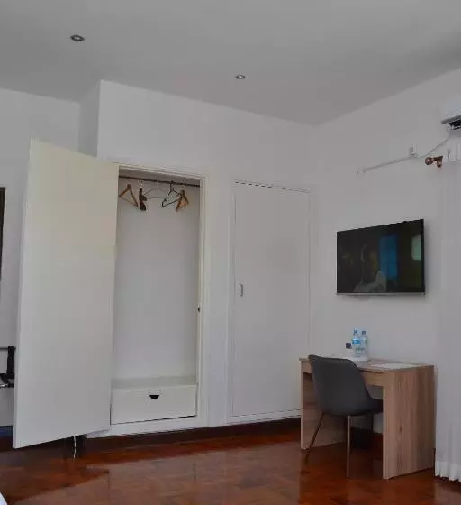 پانسیون Kutenga Guest House