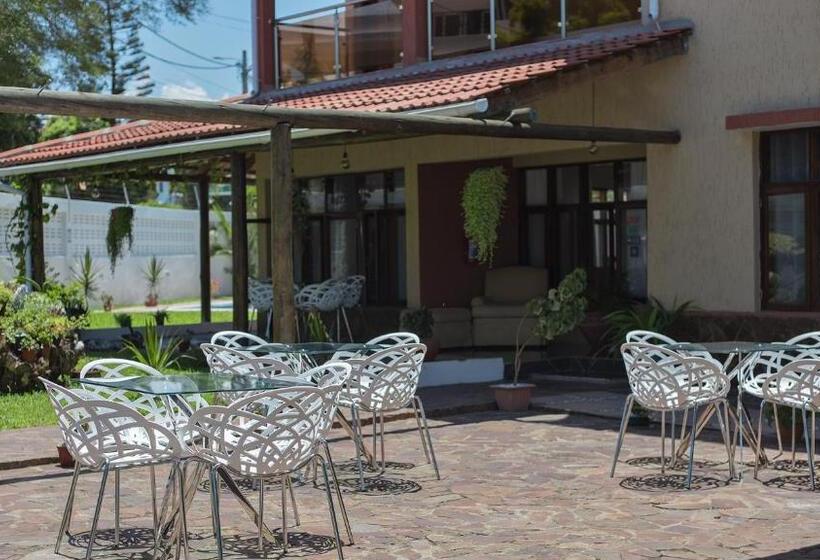 پانسیون Kutenga Guest House