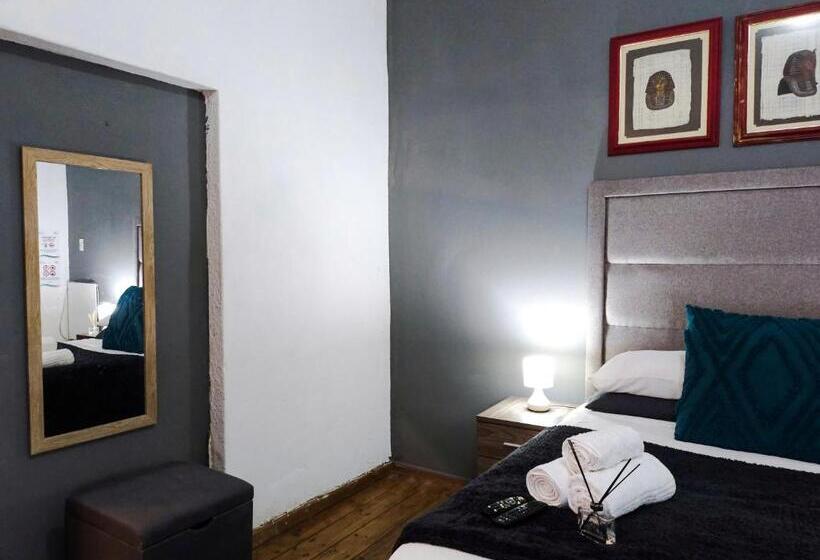 بنسيون Leana Hub Guest House