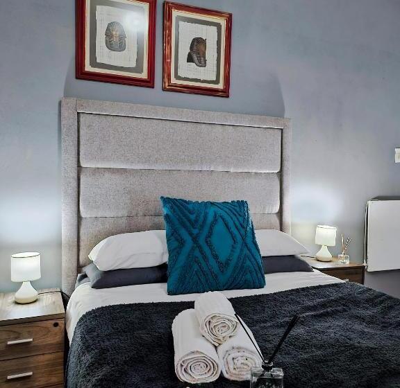 بنسيون Leana Hub Guest House