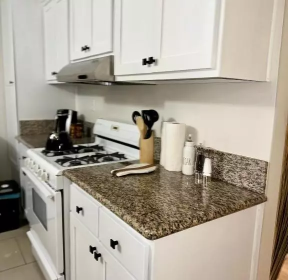 ペンション Redondo Beach, Cozy & Beautiful Little Apartment