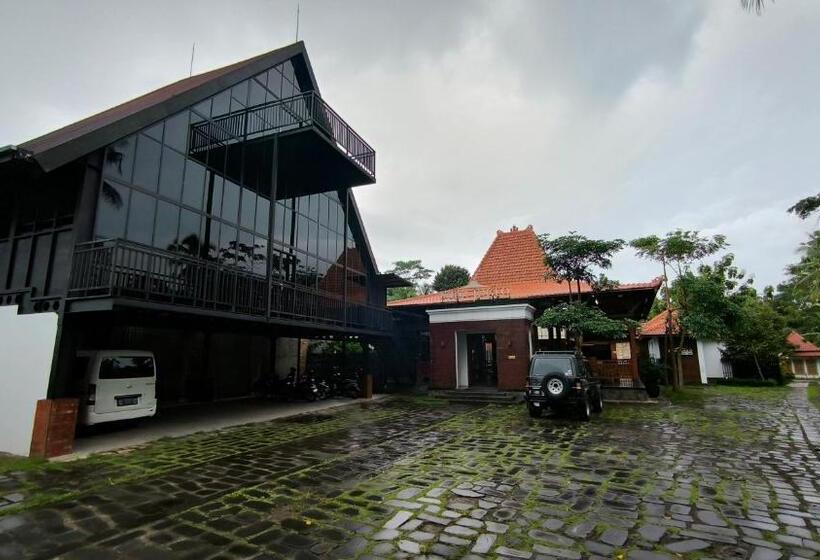 Sobo Joglo Jawi Guesthouse By Cocotel