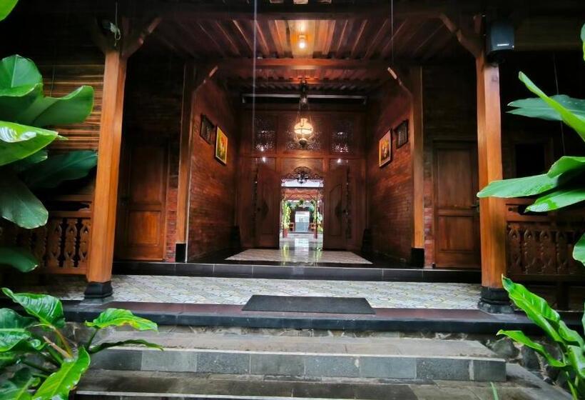 Sobo Joglo Jawi Guesthouse By Cocotel