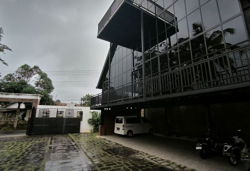 Sobo Joglo Jawi Guesthouse By Cocotel