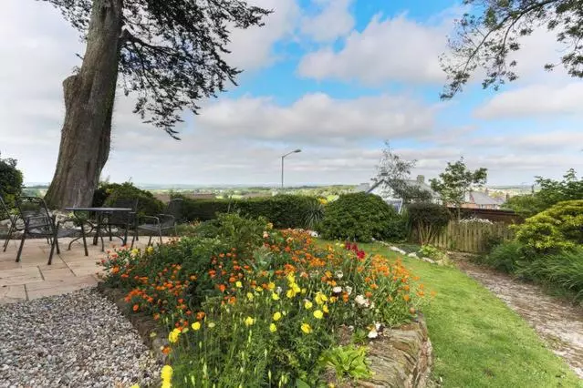 West Brae House B&b