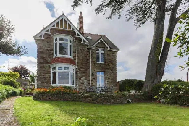 West Brae House B&b