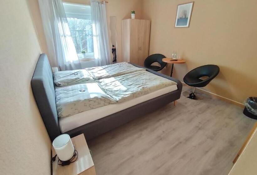 فندق صغير Gasthof Zu Den Linden 61225