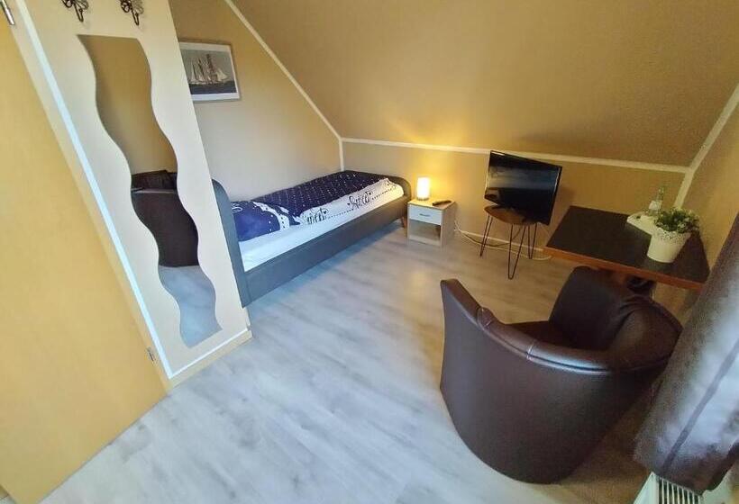 فندق صغير Gasthof Zu Den Linden 61225