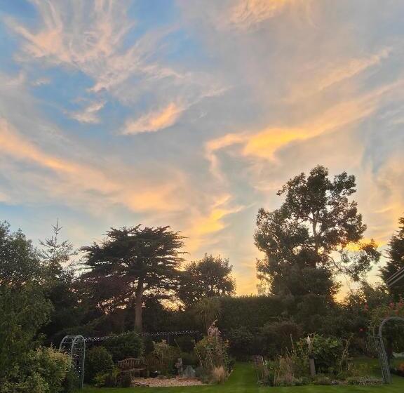 민박 Bracken Lodge