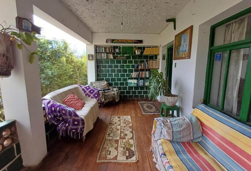 تختخواب و صبحانه Country House Chulumani