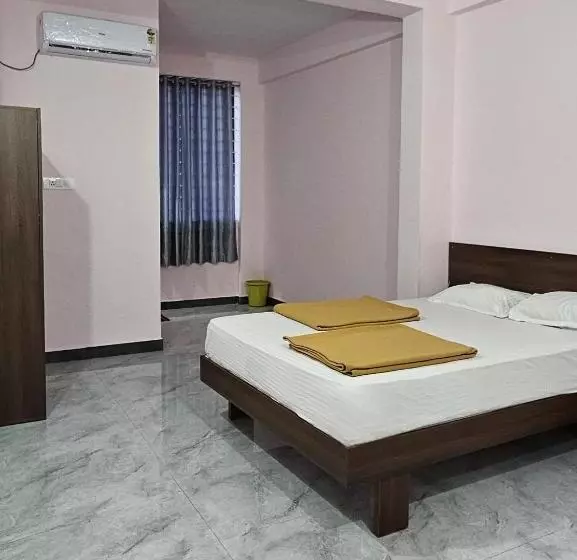 Aamiaismajoitus (B&B) Golden Palace Residency