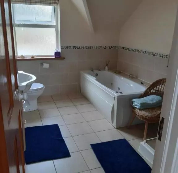 Aamiaismajoitus (B&B) Kyleard Ryan