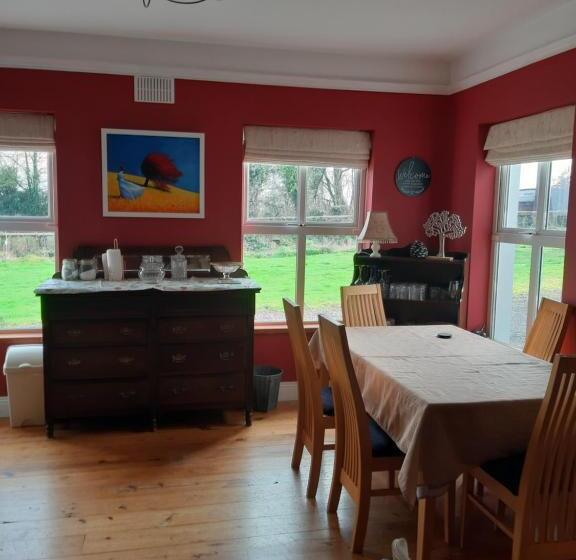 ベッドアンドブレックファースト Kyleard Ryan