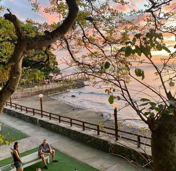 Dive And Trek Resort And Marine Sanctuary