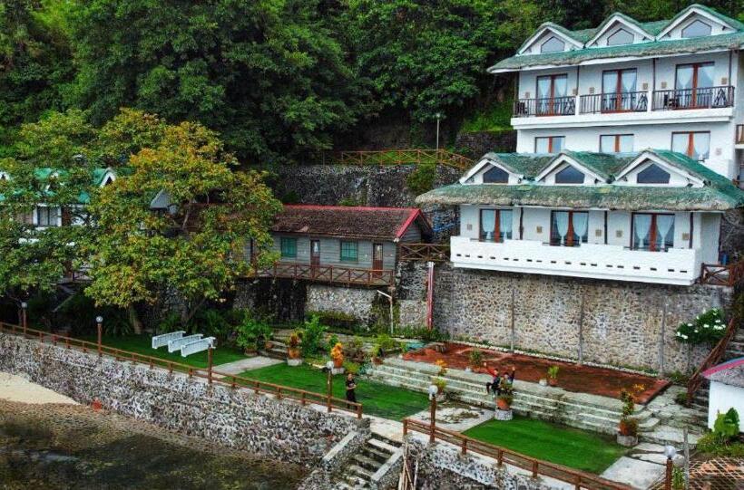 Dive And Trek Resort And Marine Sanctuary