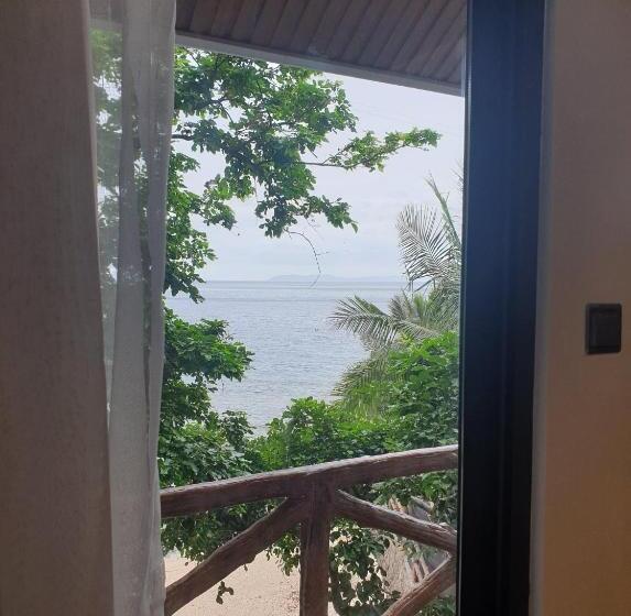 Dive And Trek Resort And Marine Sanctuary