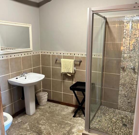 Отель Eittel Guest Farm Cottage