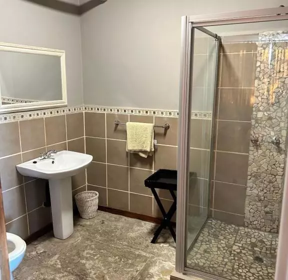 ホテル Eittel Guest Farm Cottage