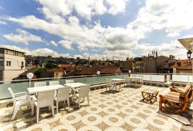 فندق şeri̇fe Hanim Konagi