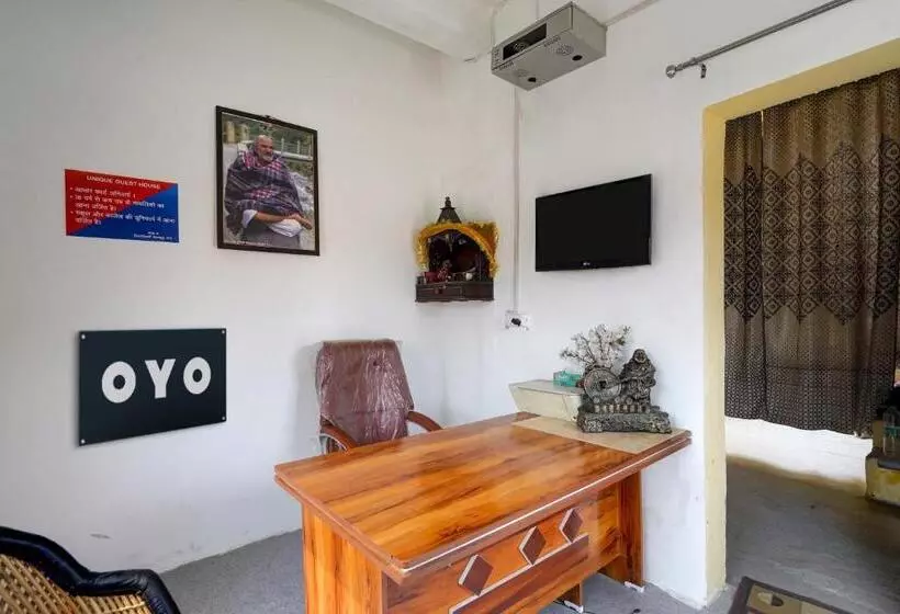 Hotelli Oyo Unique Guest House