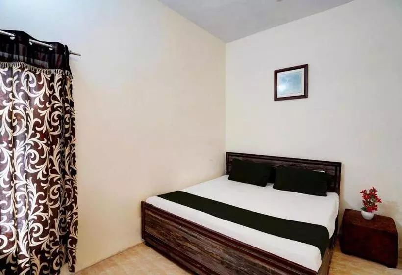 Hotelli Oyo Unique Guest House