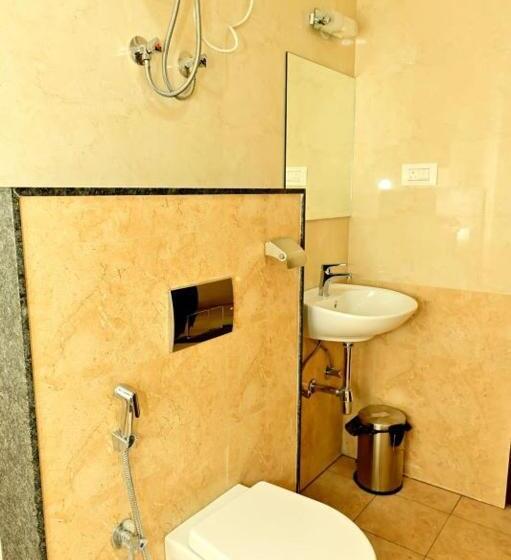 Hotel Downtown Pr Groups Raashi Residency