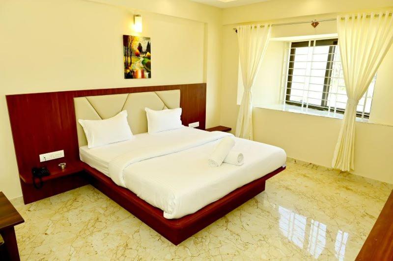Hotel Downtown Pr Groups Raashi Residency