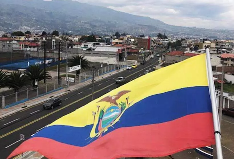 Hotelli Suites La Fontana