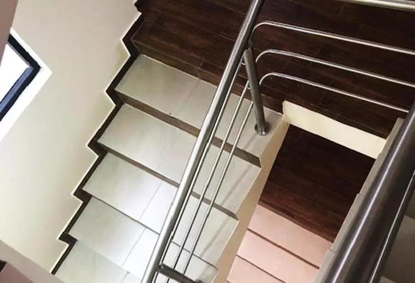 Hotelli Suites La Fontana