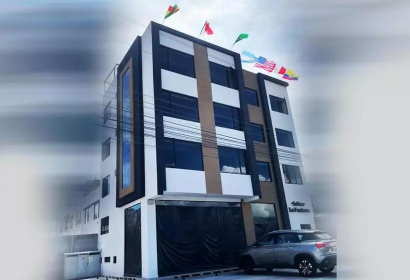 Hotelli Suites La Fontana