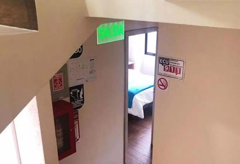 Hotelli Suites La Fontana