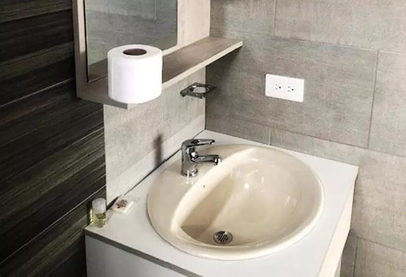 Hotelli Suites La Fontana