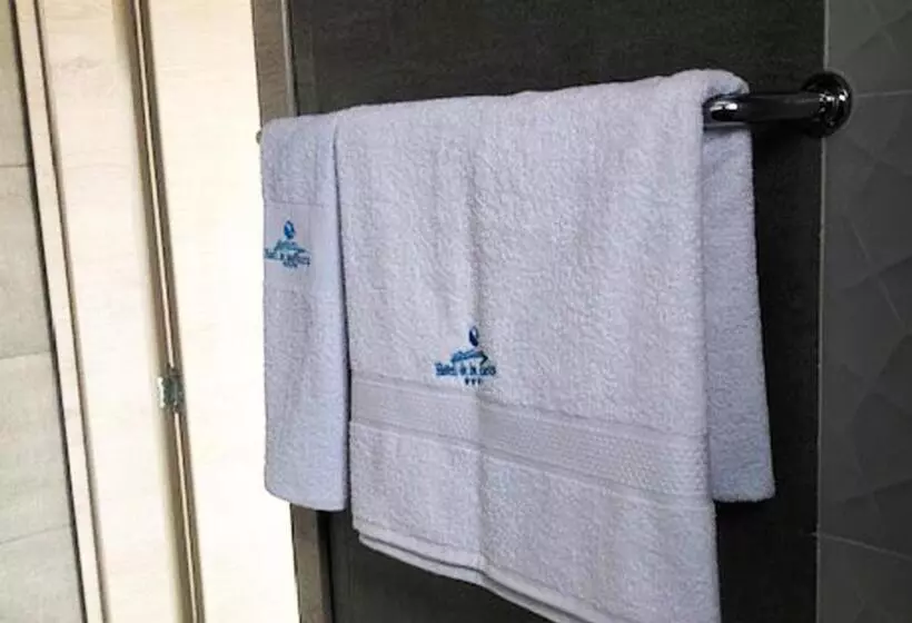 Hotelli Suites La Fontana