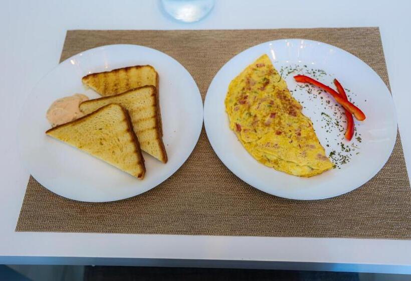 Jomys Hotel En Higüey