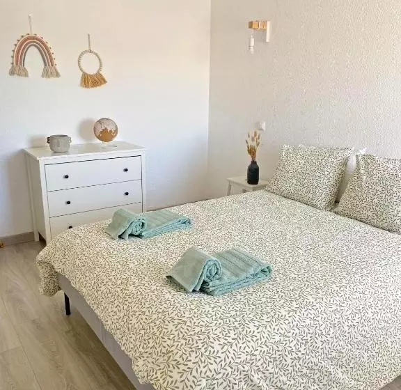 پانسیون Amora S Guest House