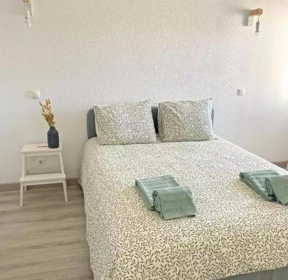پانسیون Amora S Guest House