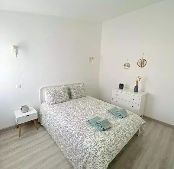 پانسیون Amora S Guest House