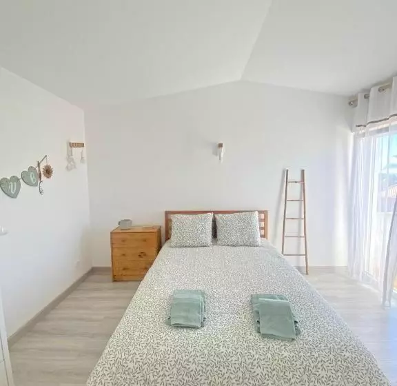 پانسیون Amora S Guest House