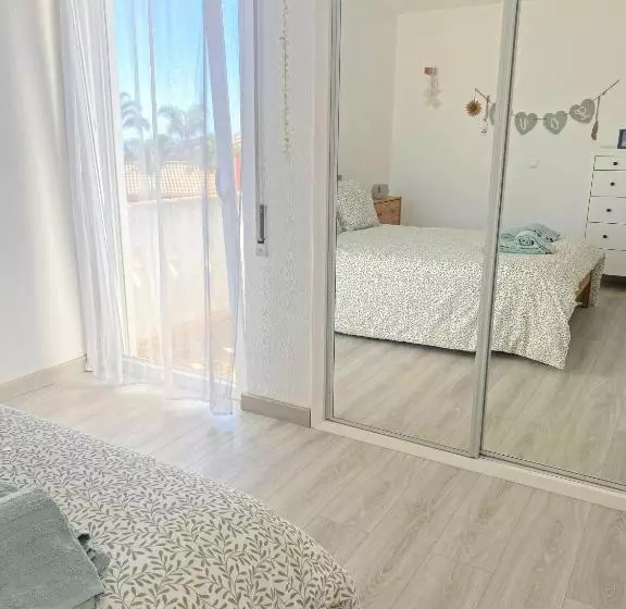 پانسیون Amora S Guest House