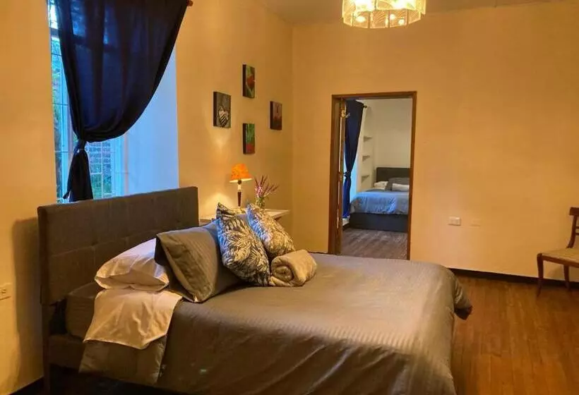 ペンション Casa Colonial Tunjita