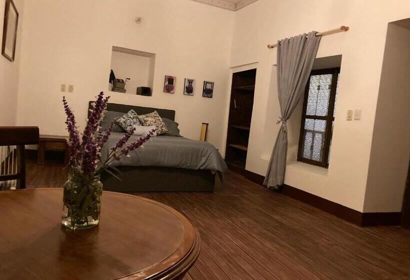 پانسیون Casa Colonial Tunjita