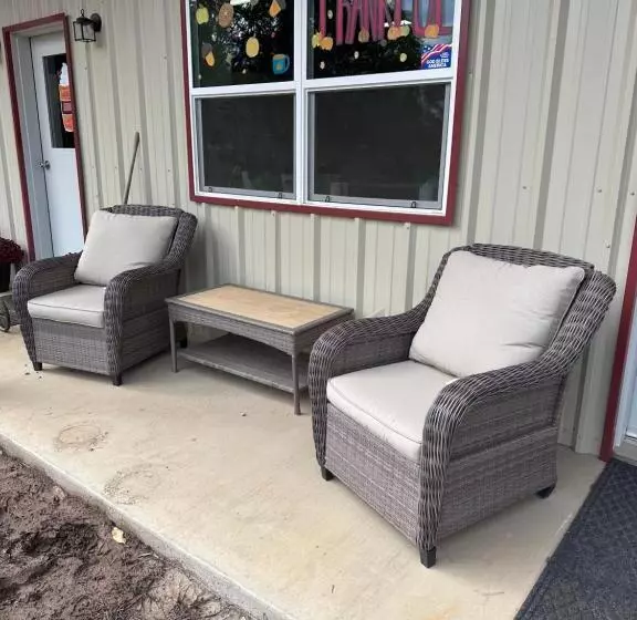 Majatalo Tmae S Bed & Rest