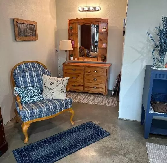 Majatalo Tmae S Bed & Rest