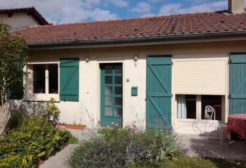 Aamiaismajoitus (B&B) Au Clos Des Varnelles