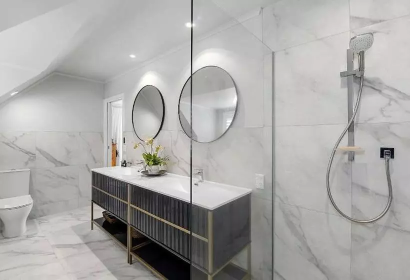 تختخواب و صبحانه Haven Homestay Rotorua