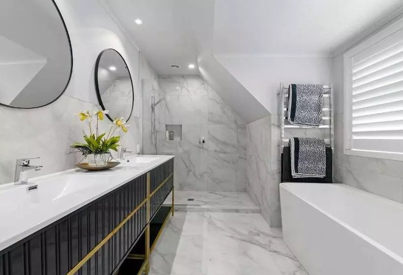 تختخواب و صبحانه Haven Homestay Rotorua